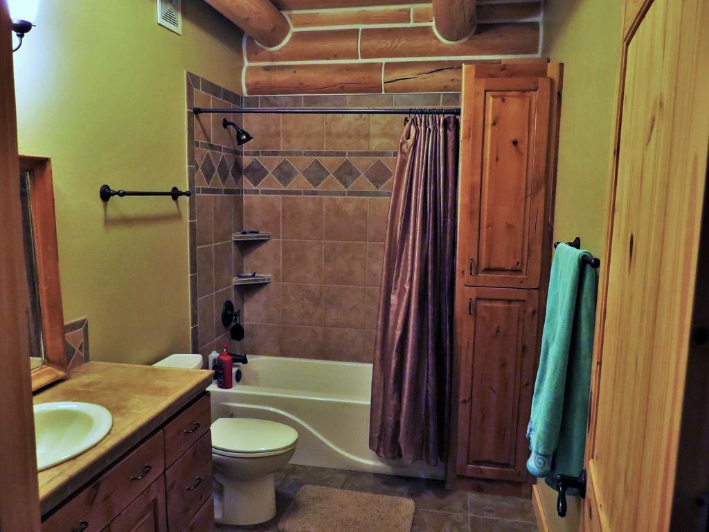 Teton Hostel Hideaway Driggs Bagian luar foto